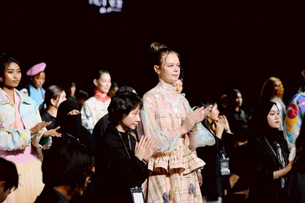 573963295_874790264882744_3716400354761807328_n