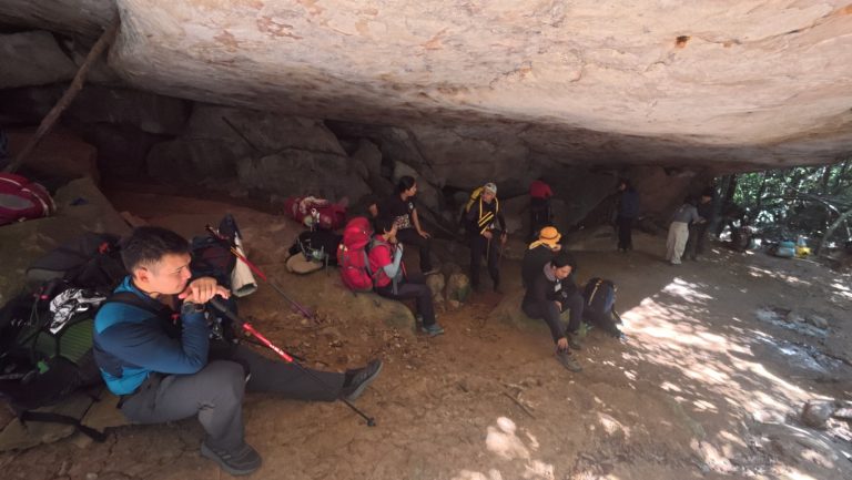 601498018_916064227422014_7312882767016550879_n